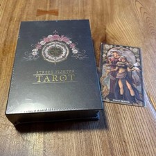 NOUVELLES cartes de tarot