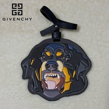 Rare GIVENCHY Rottweiler Dog Bag Charm Keychain Accessoire Cuir Collection