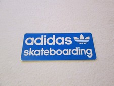 neuf mint autocollant skateboarding - color blue adidas and white adicolor -bnwt