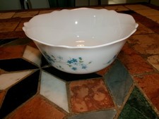 Petit Saladier  ARCOPAL modèle MYOSOTIS Veronica - NEUF