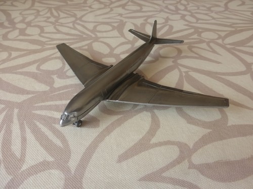 Dinky toys avion - 702,