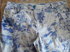 PANTACOURT CORSAIRE bleu blanc Taille 44 JULIE GUERLANDE COMME NEUF