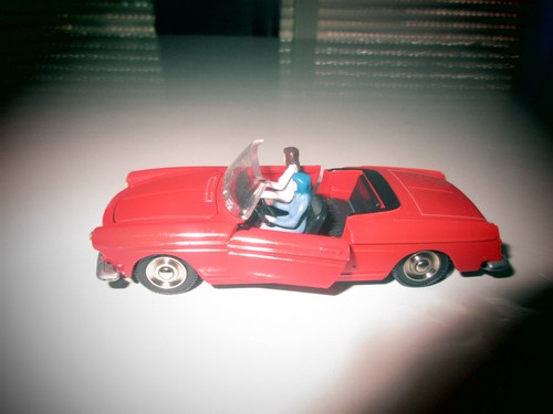 Dinky toys jouet peugeot - ,