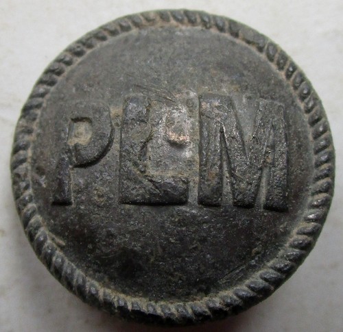 Rare bouton creux pour - , la