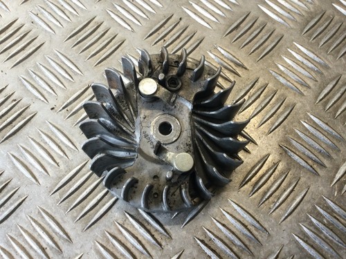 Volant moteur pour - volant,