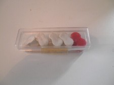 Jeu d'osselets Bonux en plastique.