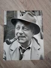 Photo tournage Maigret tend un