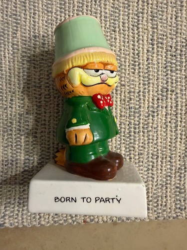 Garfield vintage statue 1981 - vintage,