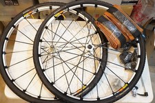 [ à Gauche 29 inch 700C]