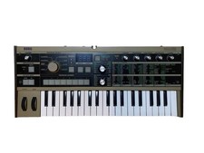 microKORG Analog Modeling Keyboard Synthesizer Vocoder