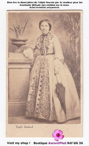 Femme second empire avec robe - avec,