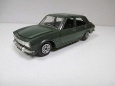 PEUGEOT 504 Vert Kaki Green