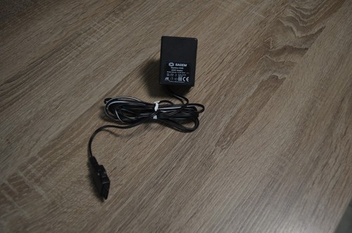 Chargeur sagem model 18 - chargeur,