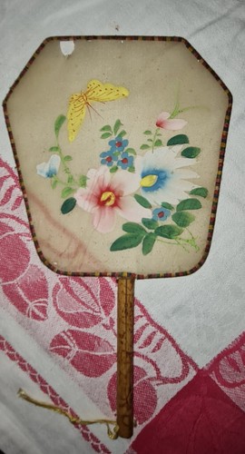 Ancien eventail ecran - ecran, a