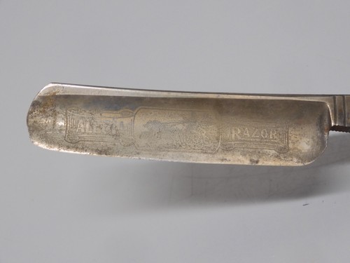 Ancien rasoir coupe alesia - coupe,