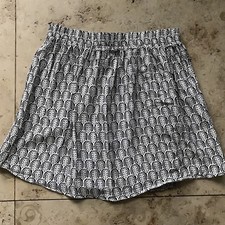 Mini jupe noire et blanche