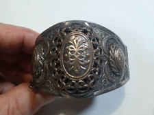 Ancien Bracelet Kabyle berbère metal argenté ciselé belle patine