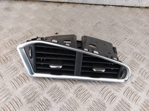 Grille aération centrale - grille,