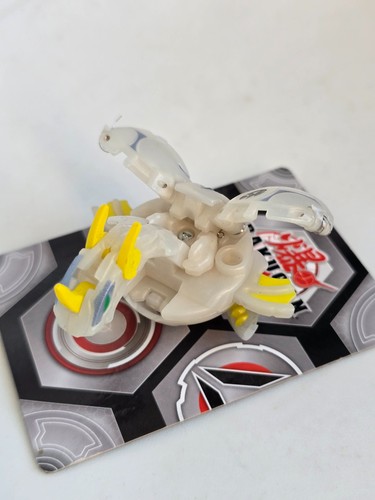 Bakugan bakufrost pearl pyrus - bakufrost,