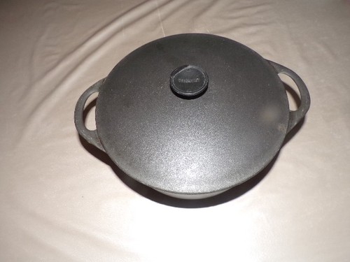 Ancienne cocotte fonte - ancienne,