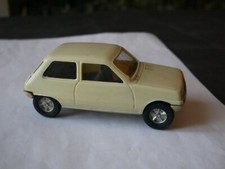 VOITURE GOZAN RENAULT R5 BEIGE