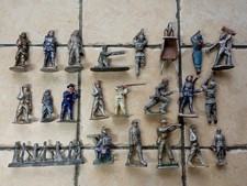 Lot de 22 Figurines  Quiralu Aludo ? Petit soldat Aluminium ils sont tous Cassés