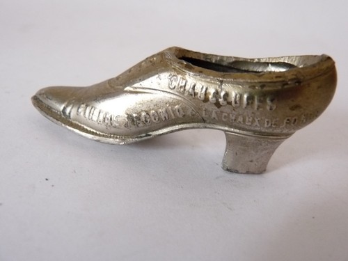 Soulier pique aiguilles