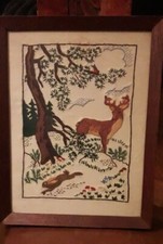 ancienne broderie sur lin encadree cerf et lievre  dans paysage