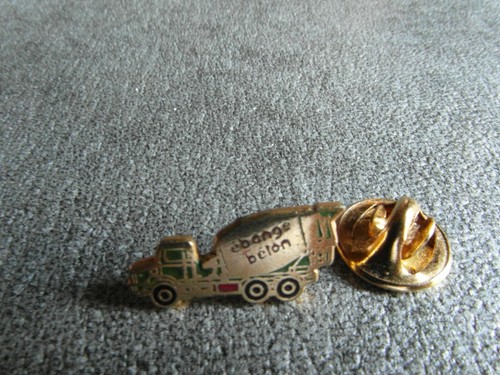 Rare pins pin ebange - pins, beton