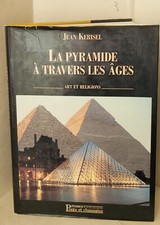 PYRAMIDE à travers les