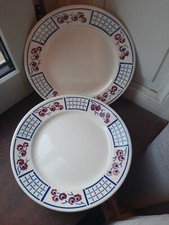 7 ASSIETTES EN TERRE DE FER MARQUE BADONVILLIER