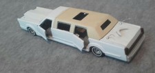 majorette limousine
