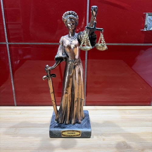 Figurine statuette statue - statuette, la