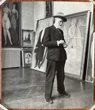 Le peintre Kees van Dongen dans son atelier. Peinture. Circa 1955.
