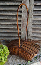 ANCIEN PETIT PANIER OSIER POUR ENFANT AVEC RABAT