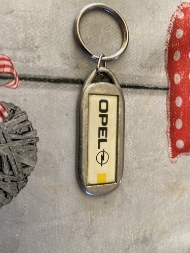 Porte clé automobile opel - clé,