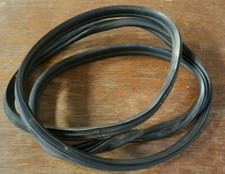 JOINT DE PORTE ARRIERE DROIT   CITROEN BERLINGO PEUGEOT PARTNER  BREAK 5 places