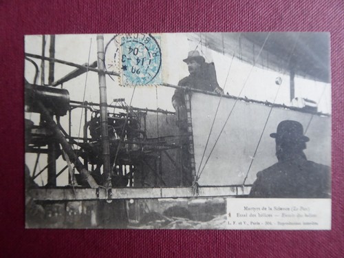 Carte postale martyrs la - carte,