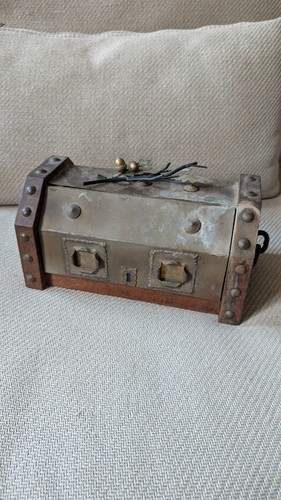 Ancien coffre bois - coffre, et