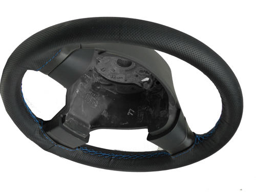 Housse volant cuir - volant,