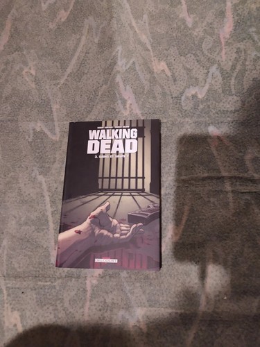 Livre walking dead - walking,