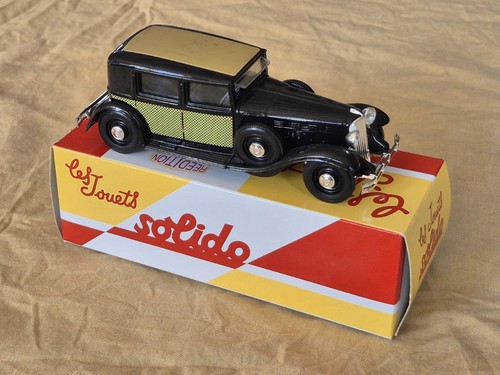 Voiture miniature renault - voiture,