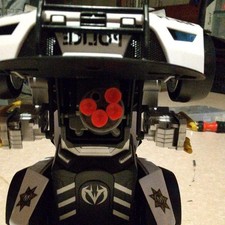 Robot radiocommandé qui