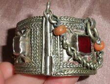 Bracelet manchette ethnique ancien kabyle berbère argent massif , verre & corail