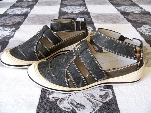 Baskets bee fly cuir - baskets, en