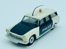 DINKY TOYS 1429 PEUGEOT Break 404 Police 1.43