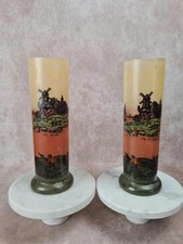 Paire de vases anciens signés