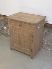 Petit meuble de pensionnat vers 1920