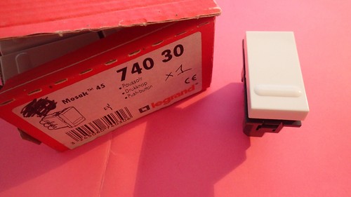 Legrand mosaic 74030 - 740, 30