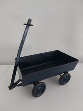 Ancien jouet CHARETTE à bras - tôle peinte  - vers 1940